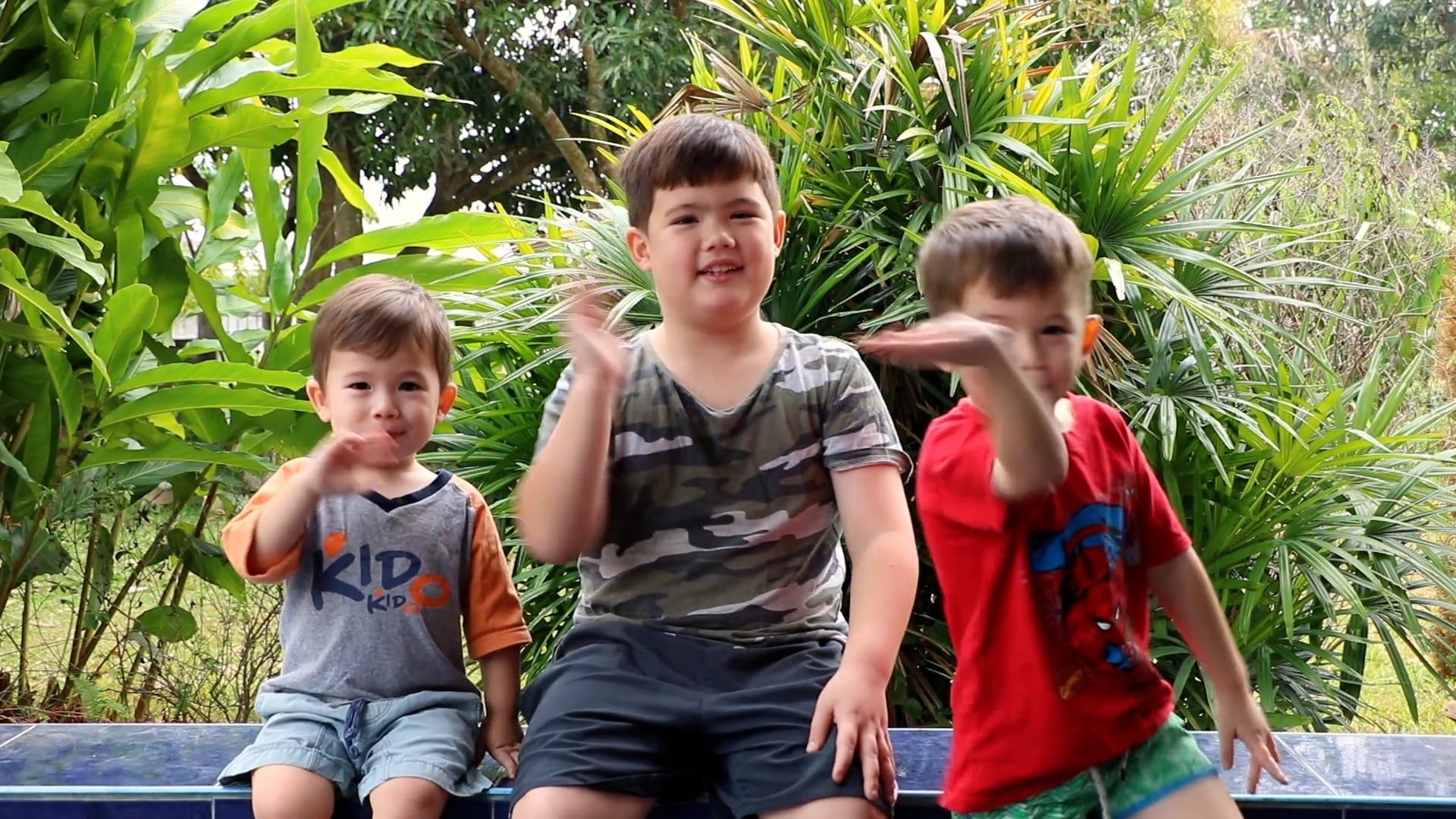 Hello-from-Salem-Judah-and-Isaiah-in-Thailand-video-thumb
